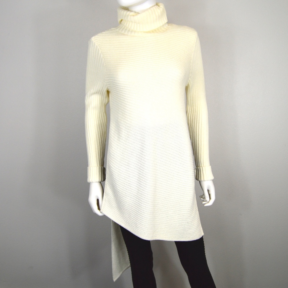 Express Cream Turtleneck